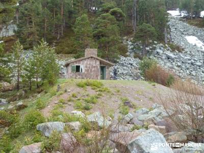 Lagunas de Neila;chorro de navafria;licencia federativa;grupos de senderismo